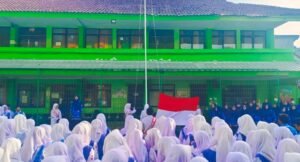 MTsN 19 Jakarta Selatan Peringati Hari Pahlawan: Kobarkan Semangat Juang di Era Modern